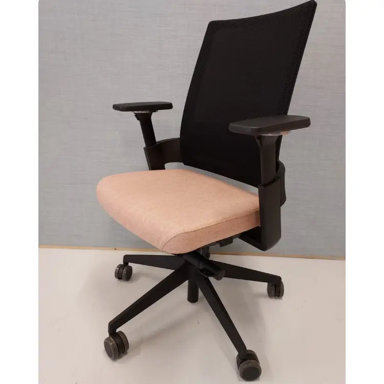 Forma5 - 360 chair