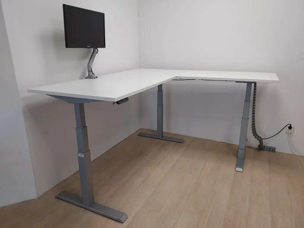 Zit-sta hoekbureau 471 – compleet + gratis Gymba board 